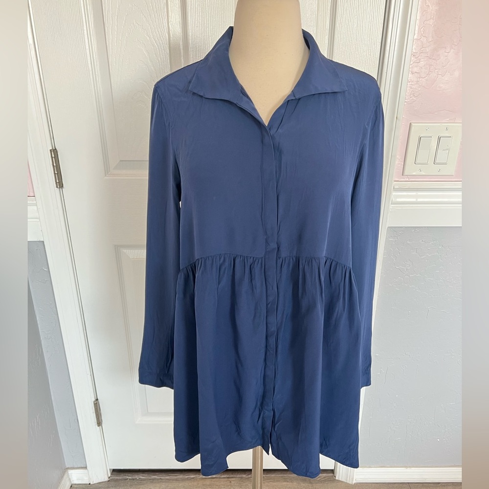 Lafayette‎ 148 New York Blue Silk Button Up Blouse Size M - Picture 1 of 12